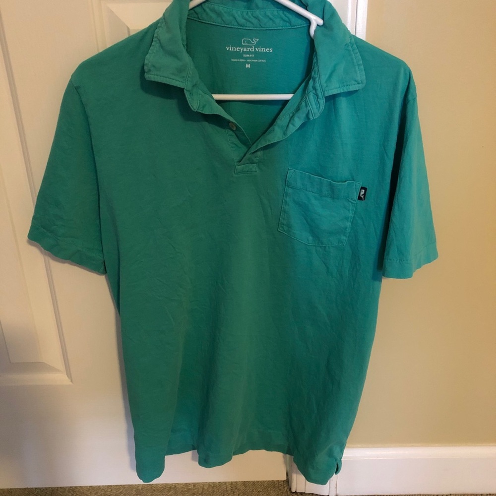 Green vineyard vines polo